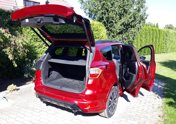 Ford Kuga cena 78000 przebieg: 99750, rok produkcji 2017 z Katowice małe 497